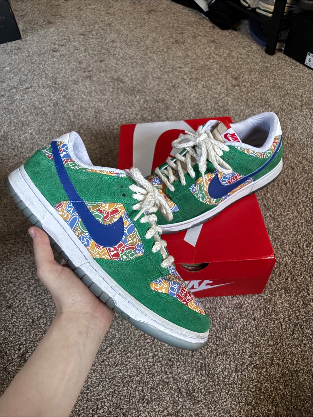 nike dunk foam fingers